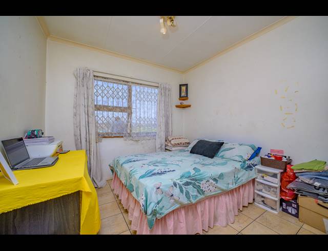 3 BEDROOM APARTMENT FOR SALE IN ESCOMBE